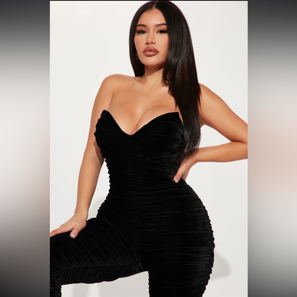 Night Time Affair Velvet Jumpsuit - Black